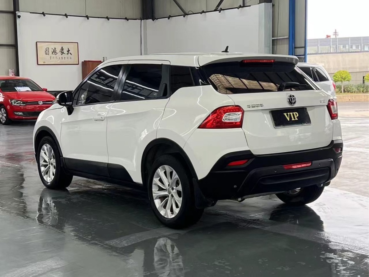 中華 V3  2015款 1.5L 手動(dòng)基本型圖片