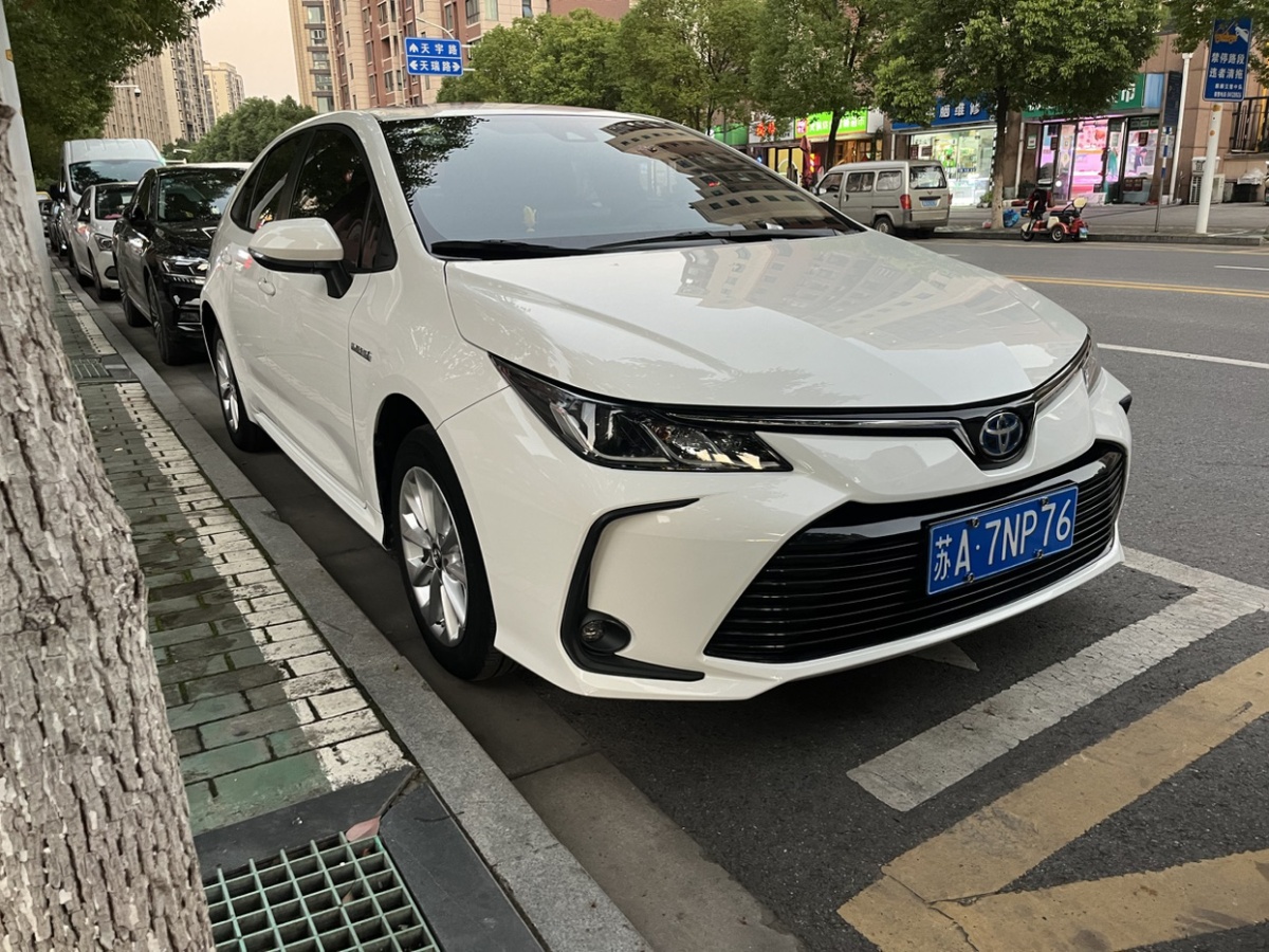 豐田 卡羅拉  2021款 雙擎 1.8L E-CVT精英版圖片