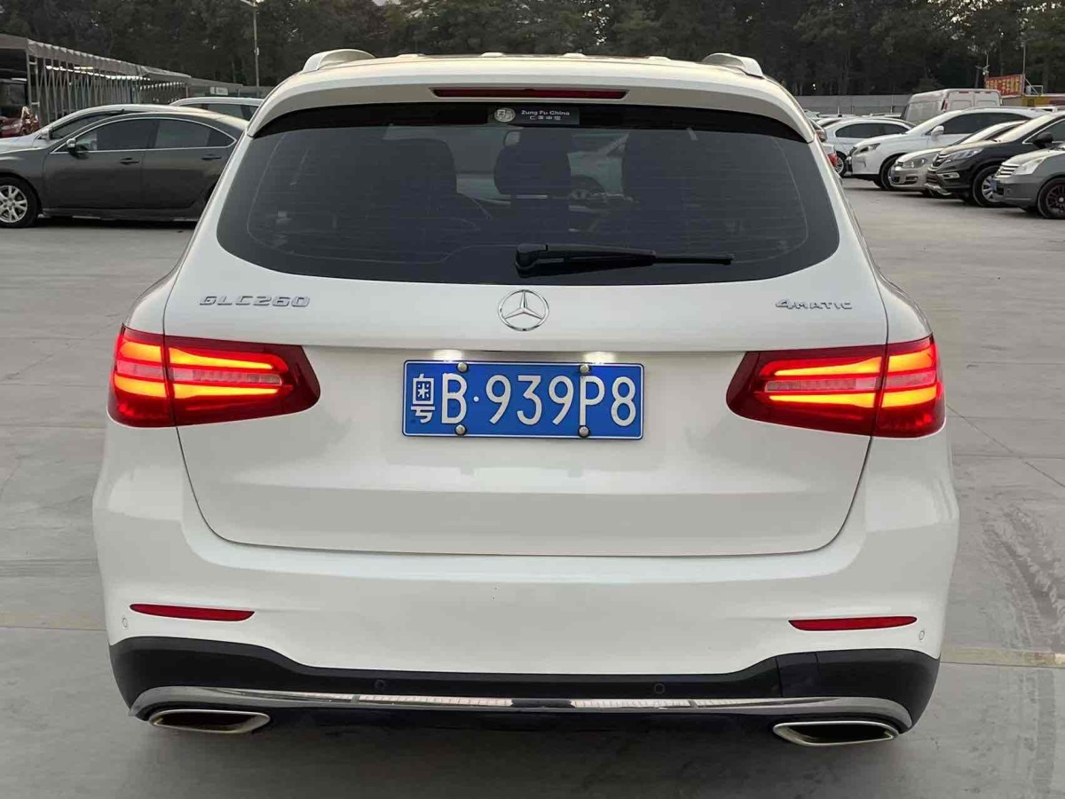 奔馳 奔馳GLC  2017款 GLC 260 4MATIC 動(dòng)感型圖片