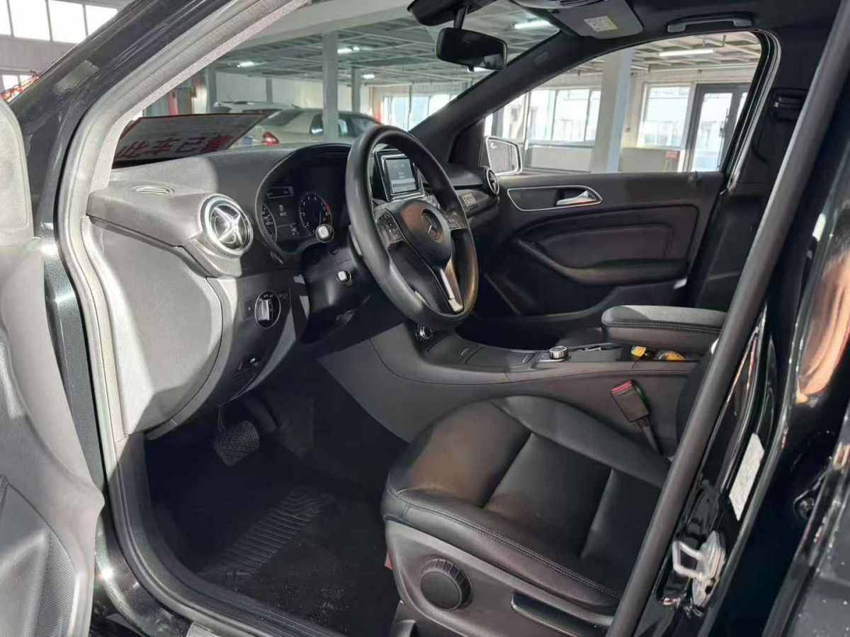 奔馳 ML級(jí)  2014款 ML 320 4MATIC 3.0T圖片