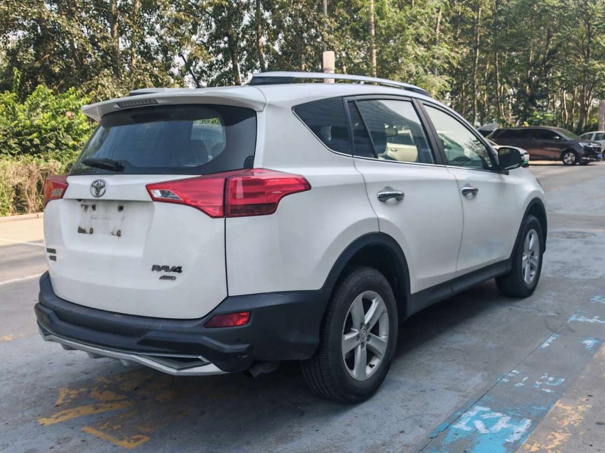 豐田 RAV4榮放  2013款 2.5L 自動(dòng)四驅(qū)豪華版圖片