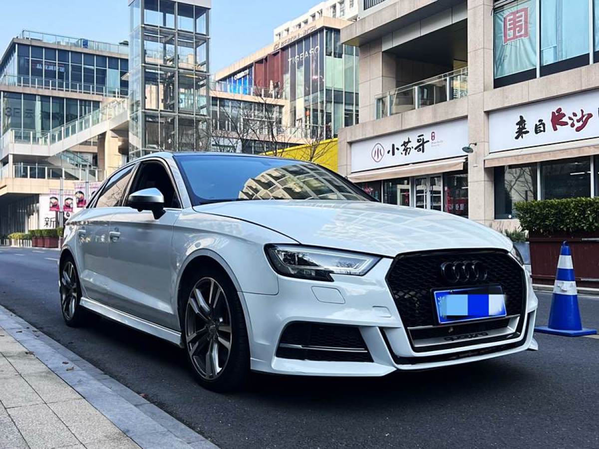 奧迪 奧迪S3  2017款 改款 S3 2.0T Limousine圖片