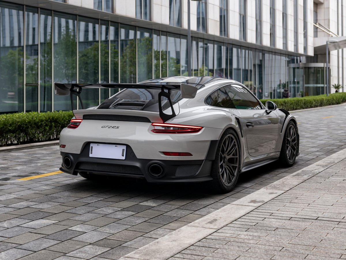 保時(shí)捷 911  2018款 GT2 RS 3.8T圖片