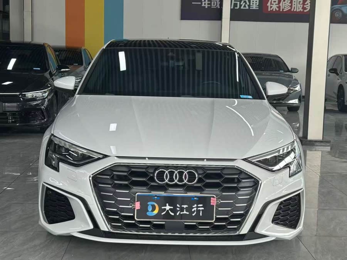 奧迪 奧迪A3  2021款 Sportback 35 TFSI 時(shí)尚運(yùn)動(dòng)型圖片