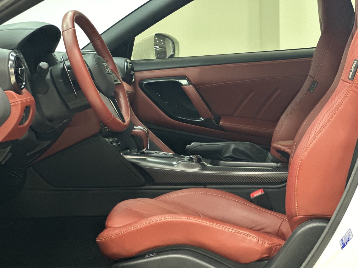 日产 GT-R  2017款 3.8T 旗舰版图片