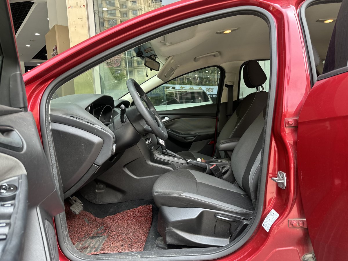 福特 ?？怂? 2012款 兩廂 1.6L 自動(dòng)舒適型圖片