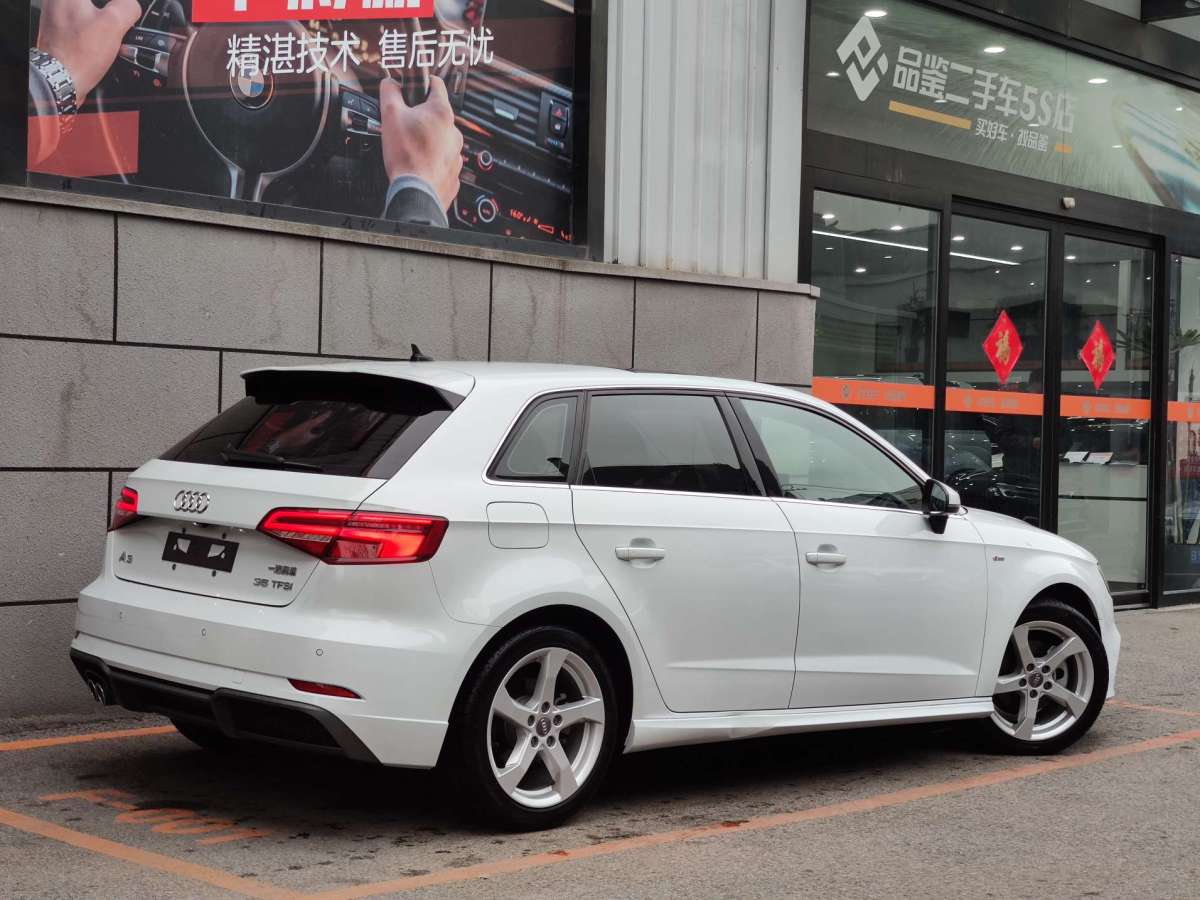 奧迪 奧迪A3  2020款 Sportback 35 TFSI 時(shí)尚型圖片