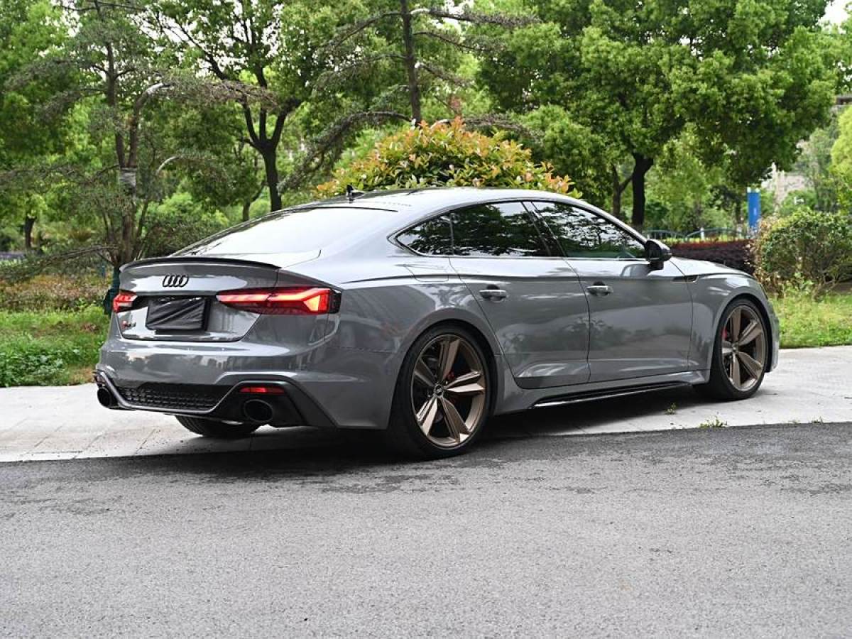 奧迪 奧迪RS 5  2021款 RS5 Coupe 暗金版圖片