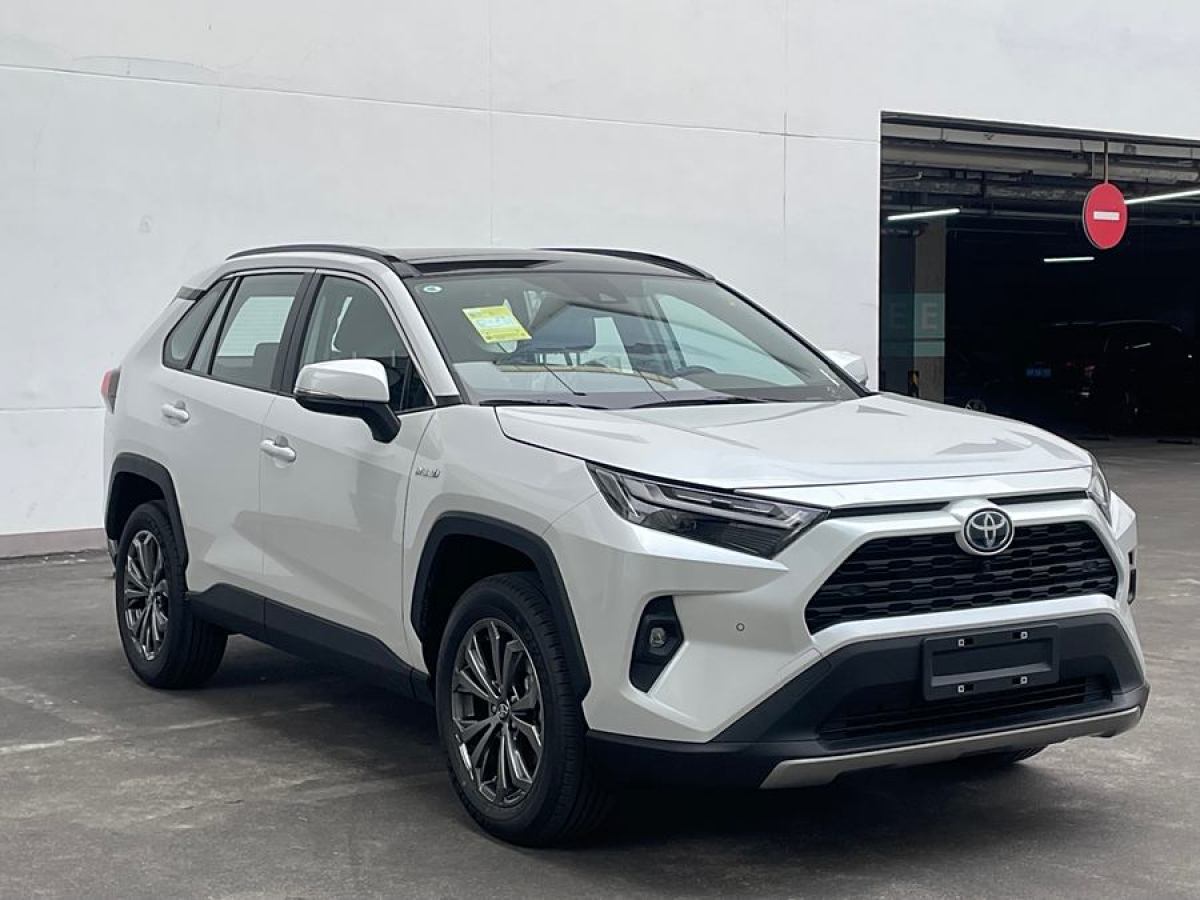 豐田 RAV4榮放雙擎E+  2024款 2.5L 兩驅(qū)精英Pro圖片