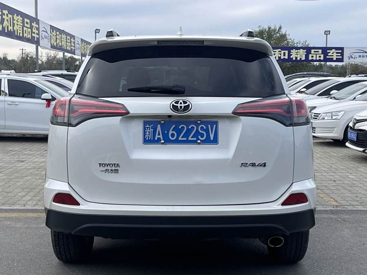 2018年11月豐田 RAV4榮放  2016款 2.0L CVT兩驅(qū)風(fēng)尚版