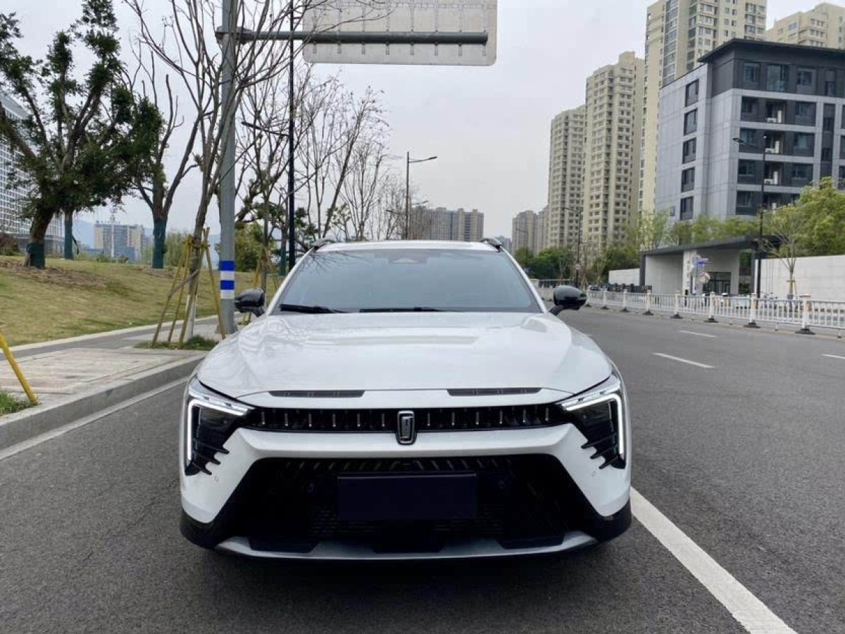 奔騰 奔騰B70S  2022款 1.5T 戰(zhàn)神天王圖片