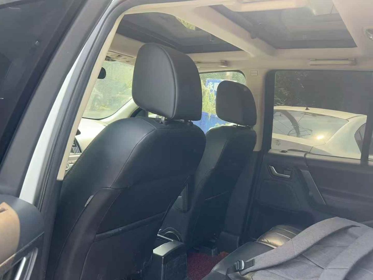 路虎 發(fā)現(xiàn)  2013款 4 3.0T SDV6 HSE 柴油版圖片