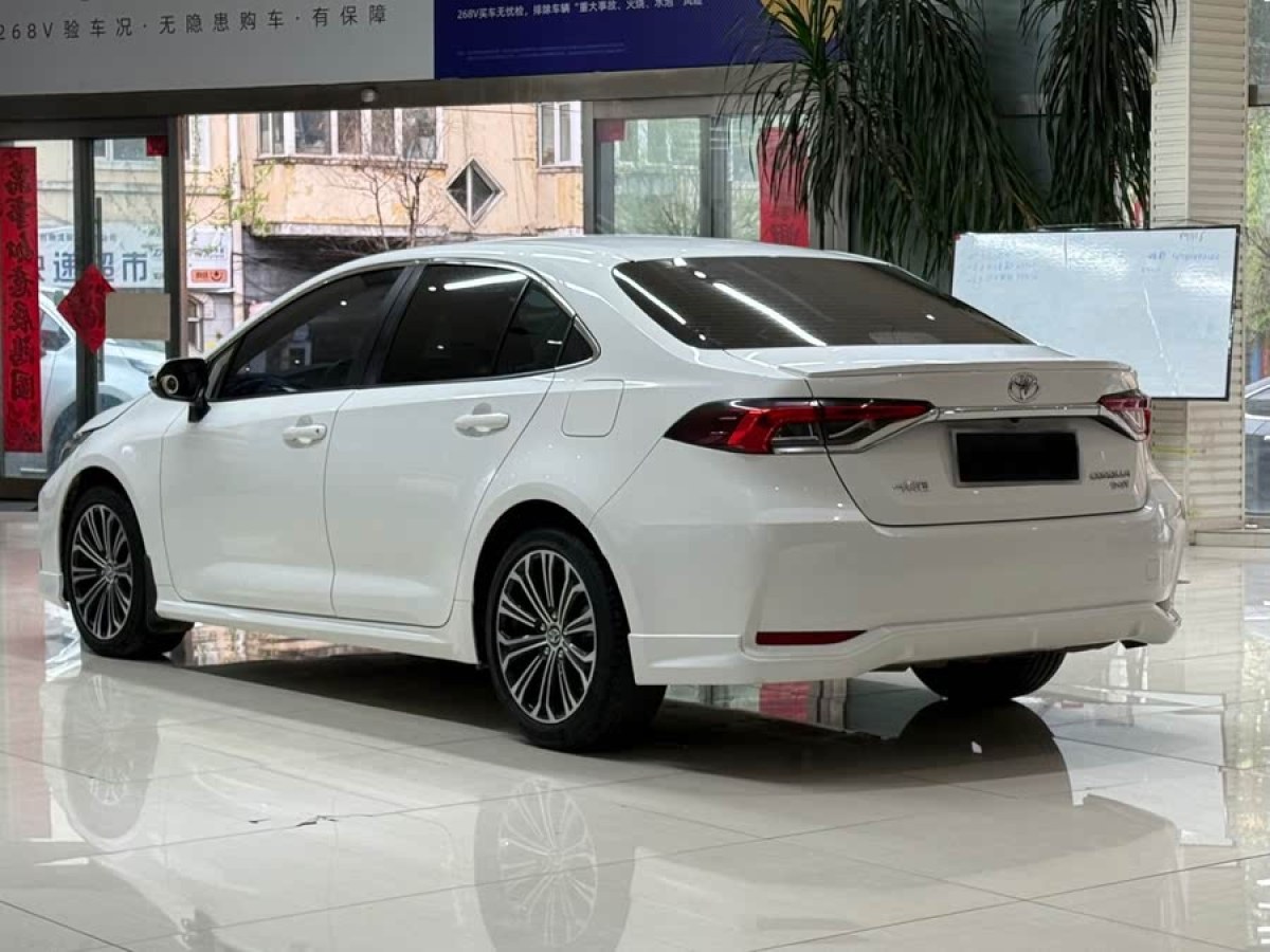 豐田 卡羅拉  2019款 1.2T S-CVT 運動版圖片