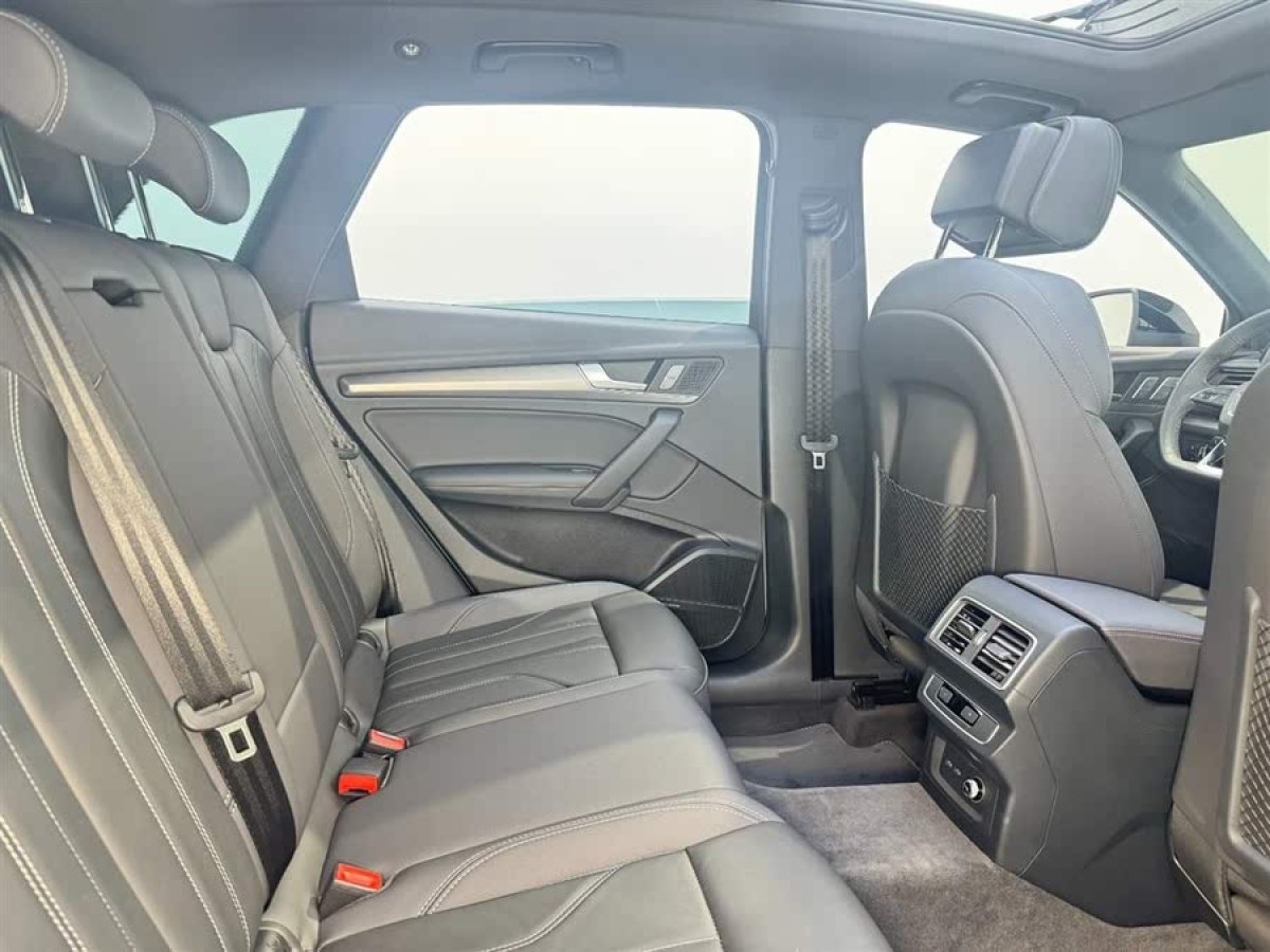 奧迪 奧迪Q5L  2024款 45 TFSI 豪華動感型圖片