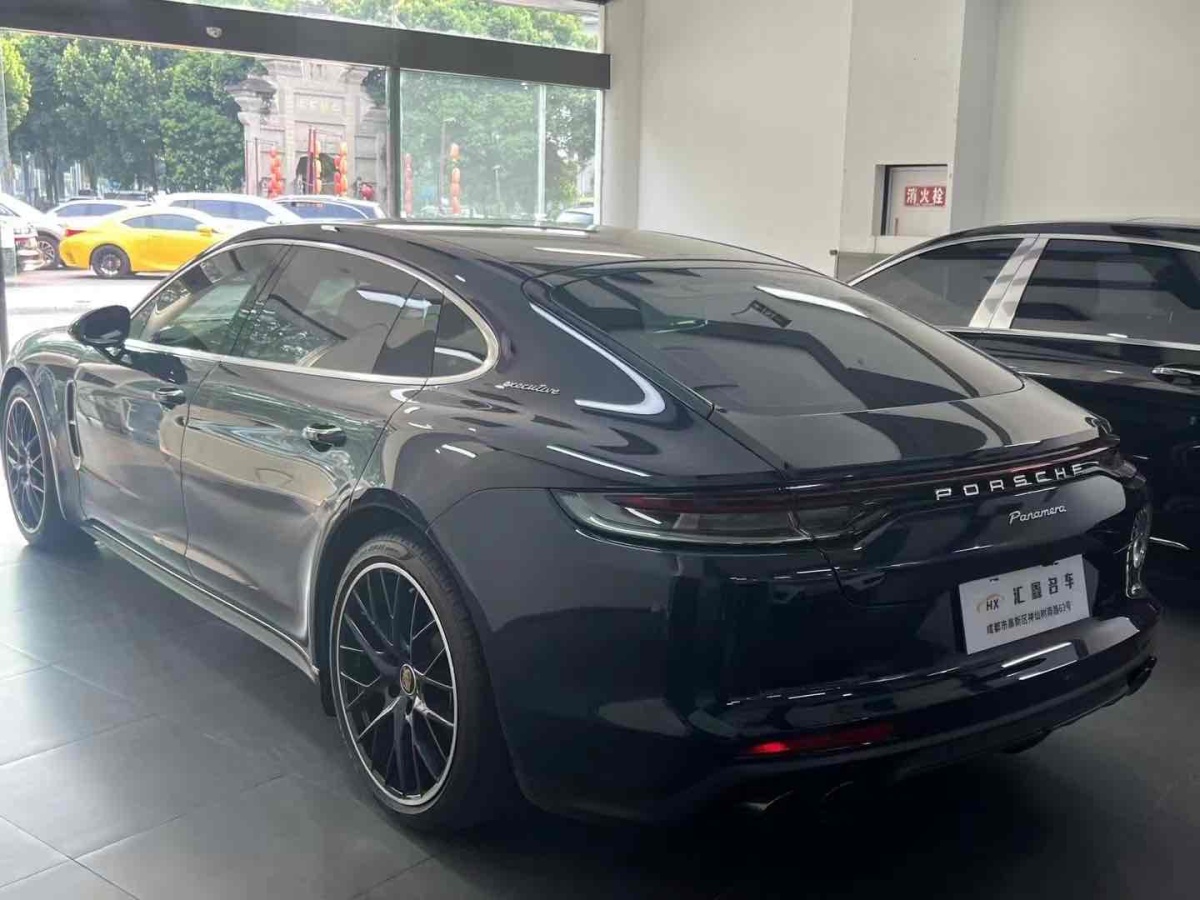 保時(shí)捷 Panamera  2023款 Panamera 行政加長版 2.9T圖片