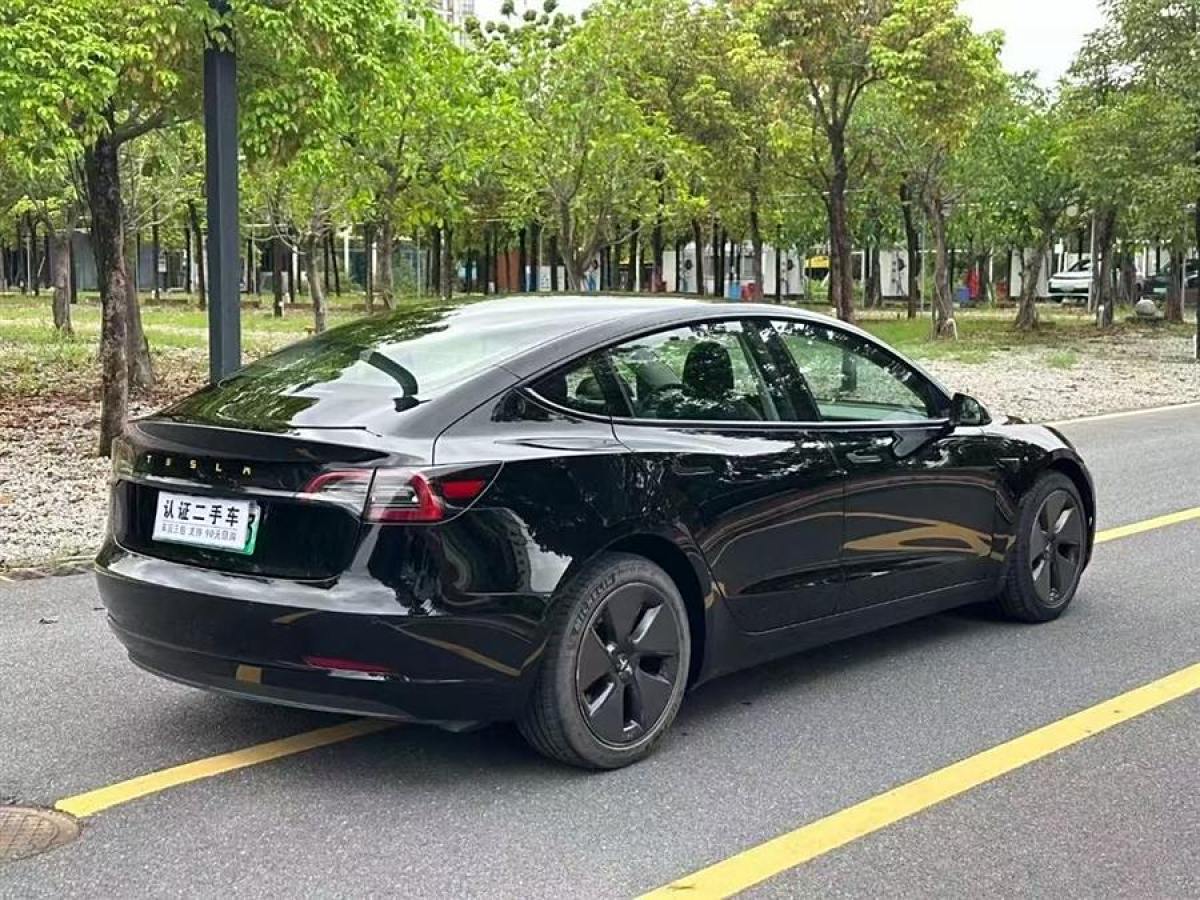 特斯拉 Model 3  2021款 改款 標(biāo)準(zhǔn)續(xù)航后驅(qū)升級版圖片