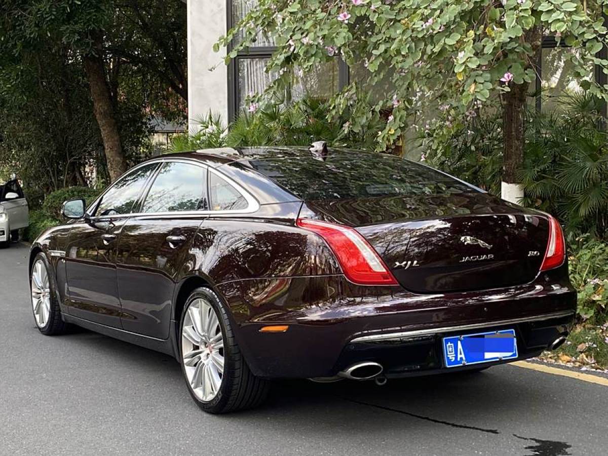 捷豹 XJ  2018款 XJL 3.0 SC 兩驅(qū)典雅商務(wù)版圖片