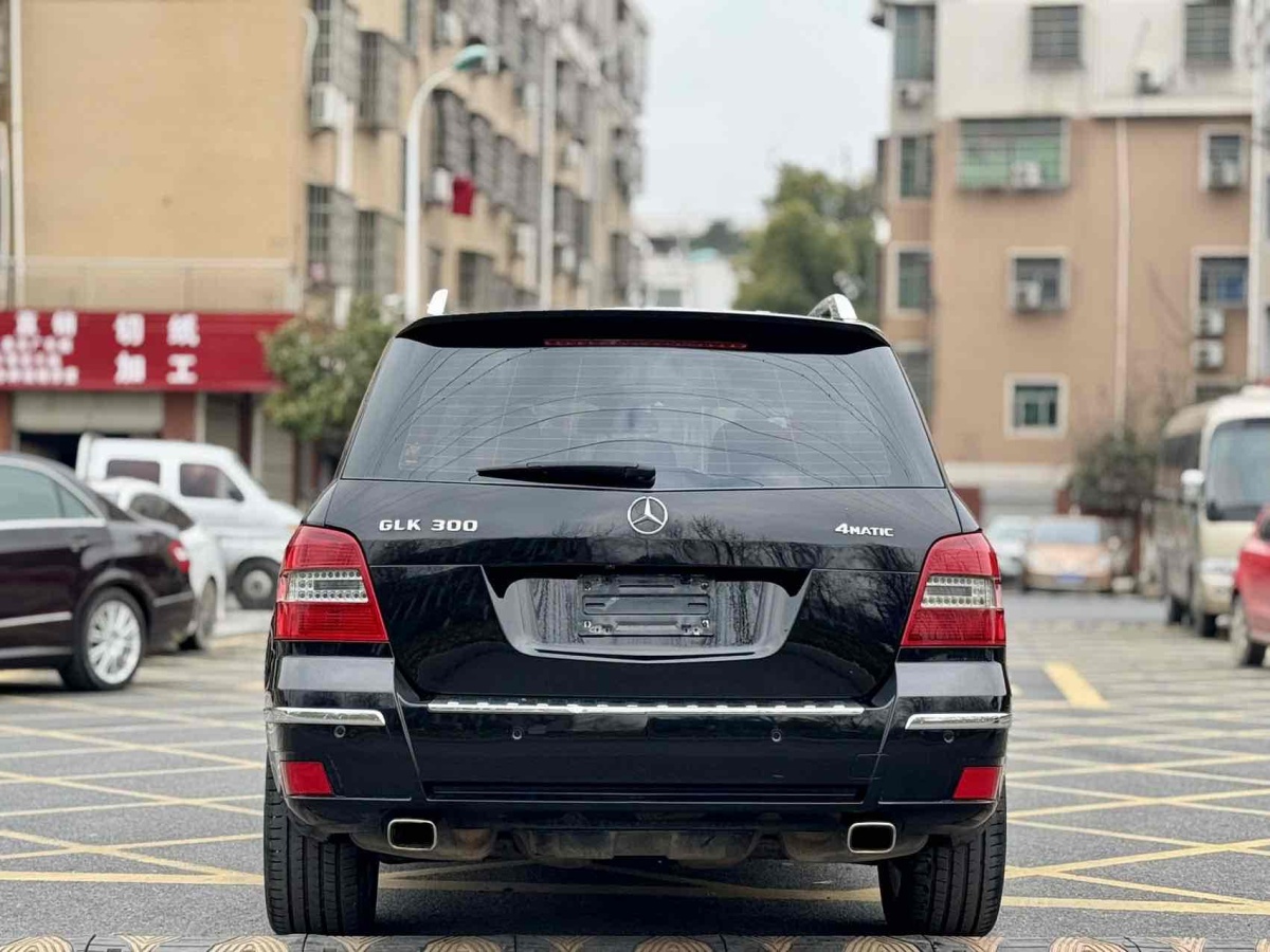 奔馳 奔馳GLK級  2011款 GLK 300 4MATIC 豪華型圖片