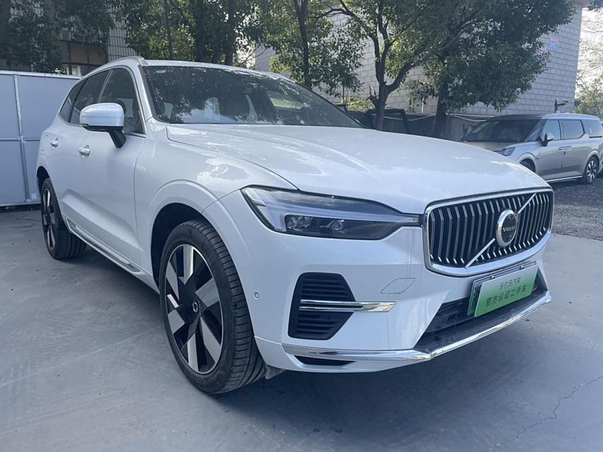 沃爾沃 XC60新能源  2024款 T8 插電混動(dòng) 長(zhǎng)續(xù)航四驅(qū)智雅豪華版圖片