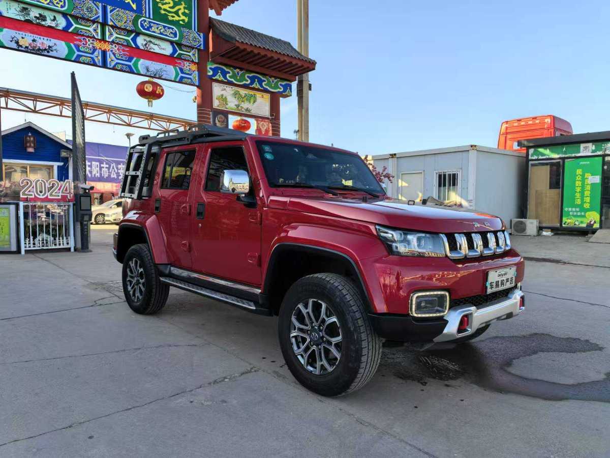 北京 BJ40  2019款  2.0T 自動四驅(qū)城市獵人版尊享型圖片