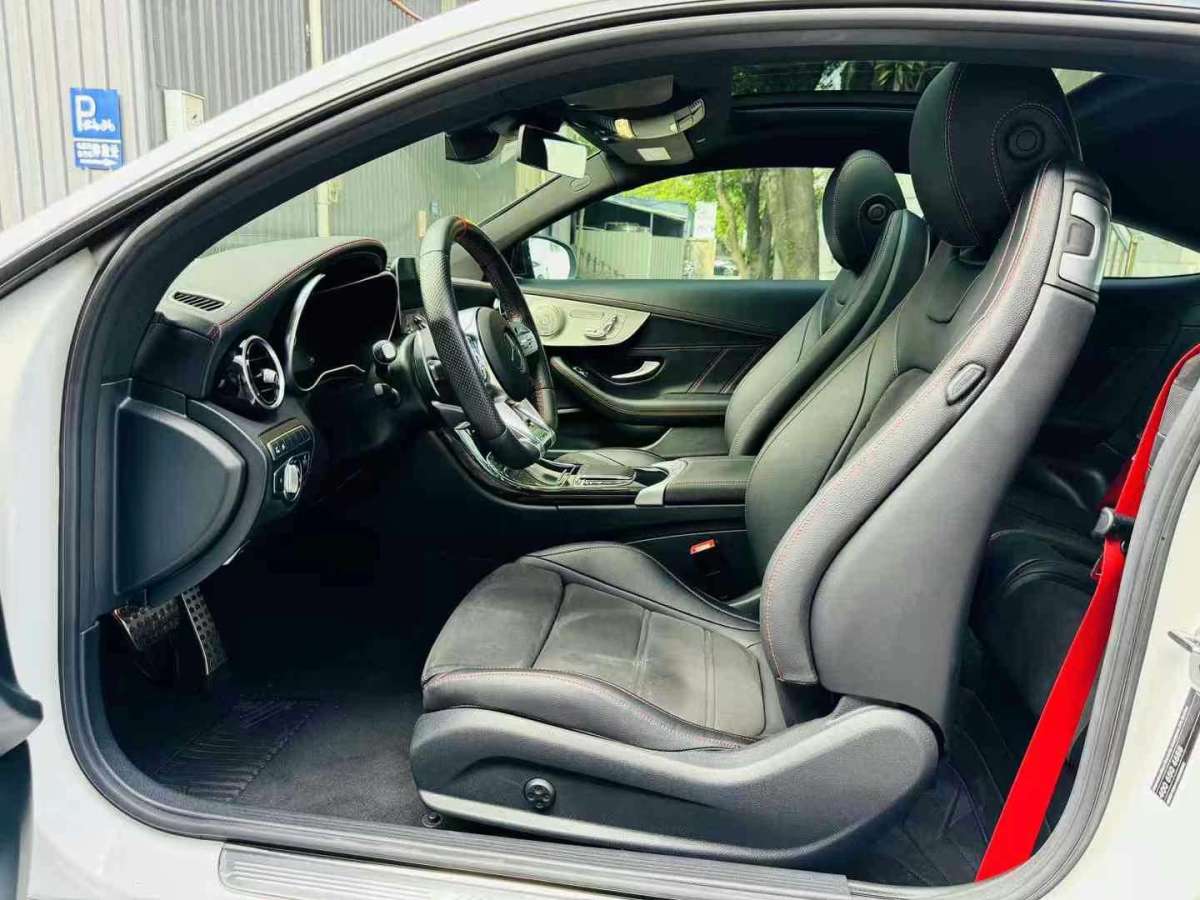 奔馳 奔馳C級(jí)AMG  2019款 AMG C 43 4MATIC 轎跑車圖片