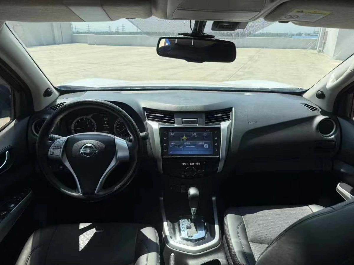 日產(chǎn) 納瓦拉  2021款 2.5L自動(dòng)四驅(qū)尊貴型QR25圖片