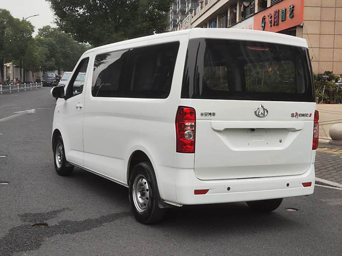 長(zhǎng)安歐尚 長(zhǎng)安睿行EM60  2024款 舒適型  6座 41.86kWh 背掀門圖片