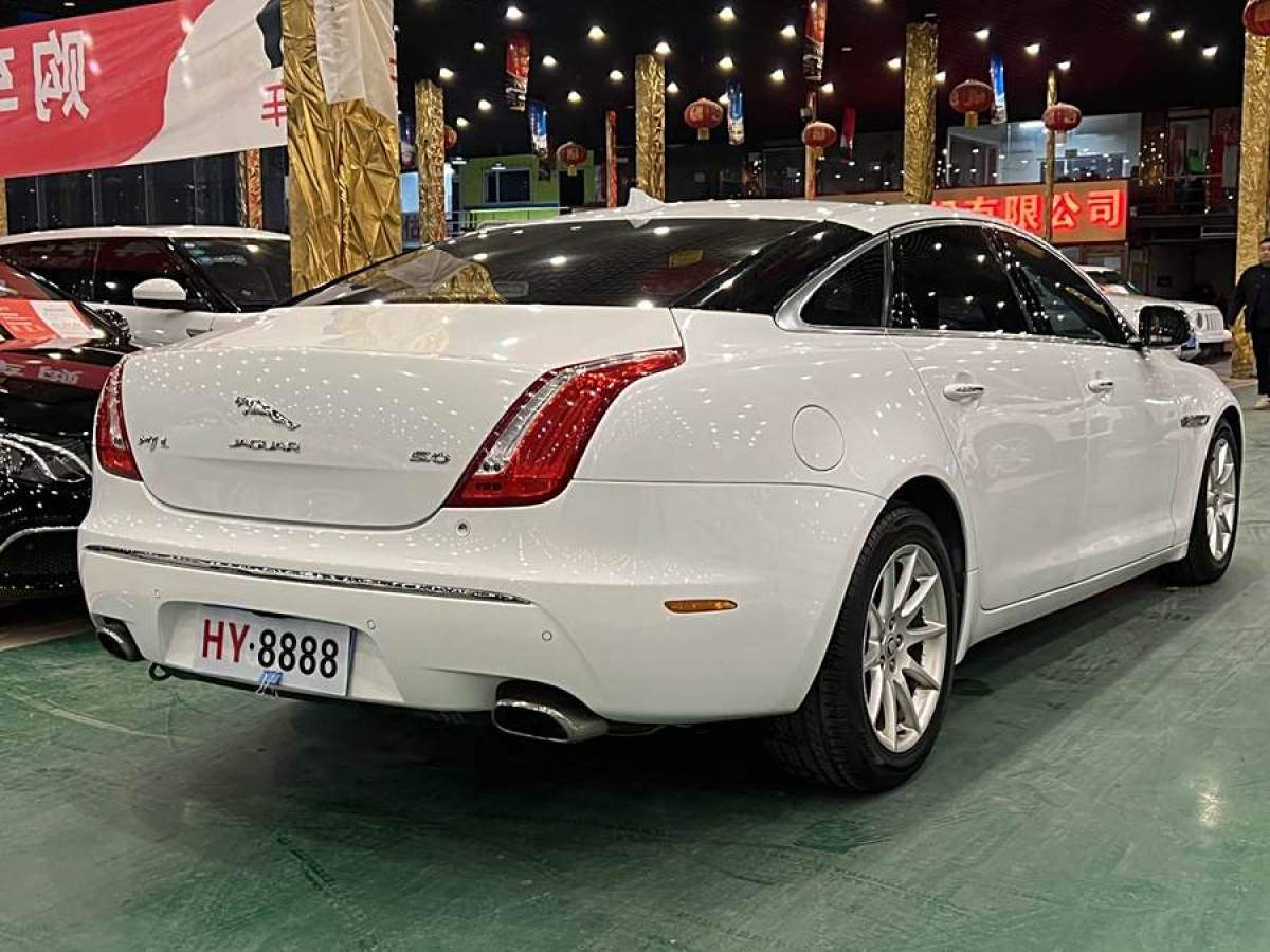 捷豹 XJ  2013款 XJL 3.0 SC 全景商務(wù)版圖片