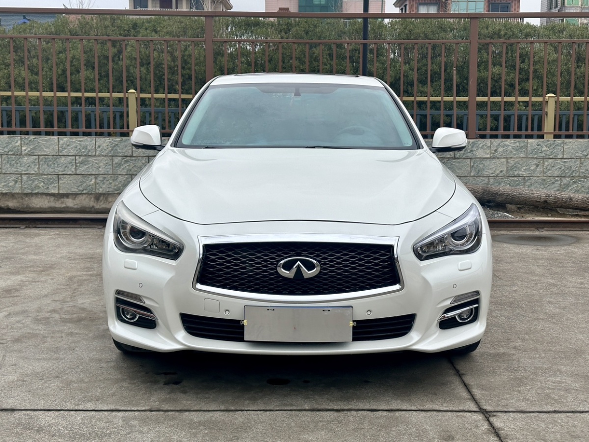 英菲尼迪 Q50L  2016款 2.0T 悅享版圖片