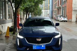 XT5 凱迪拉克 2.0T 兩驅(qū)豪華型