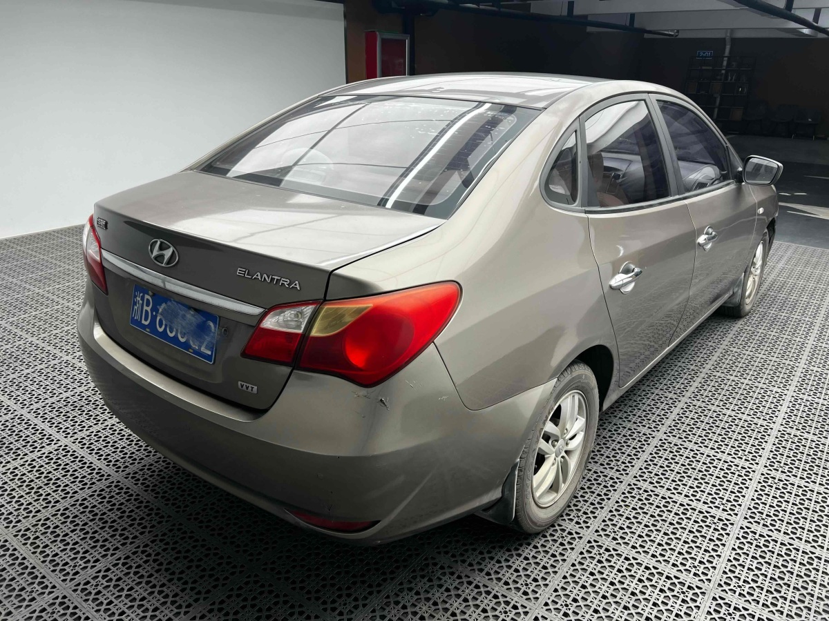 現(xiàn)代 悅動  2011款 1.6L 自動舒適型圖片