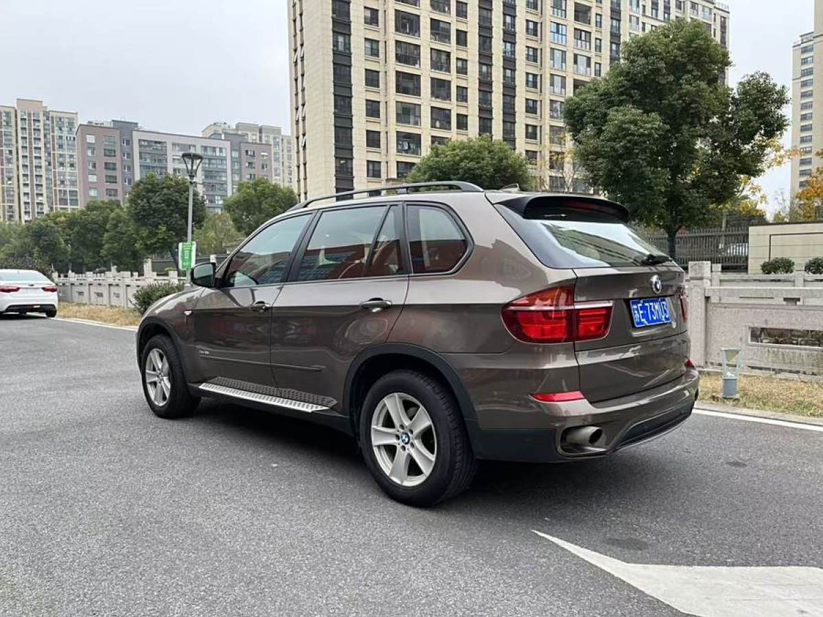 寶馬 寶馬X5  2013款 xDrive35i 領(lǐng)先型圖片