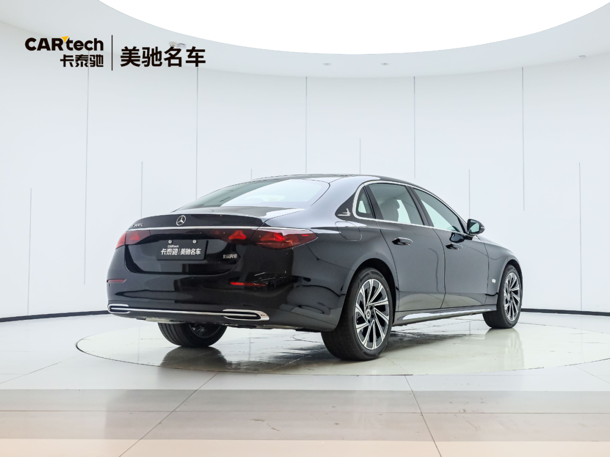 奔馳 奔馳E級(jí) 改款 E 300 L 豪華型圖片