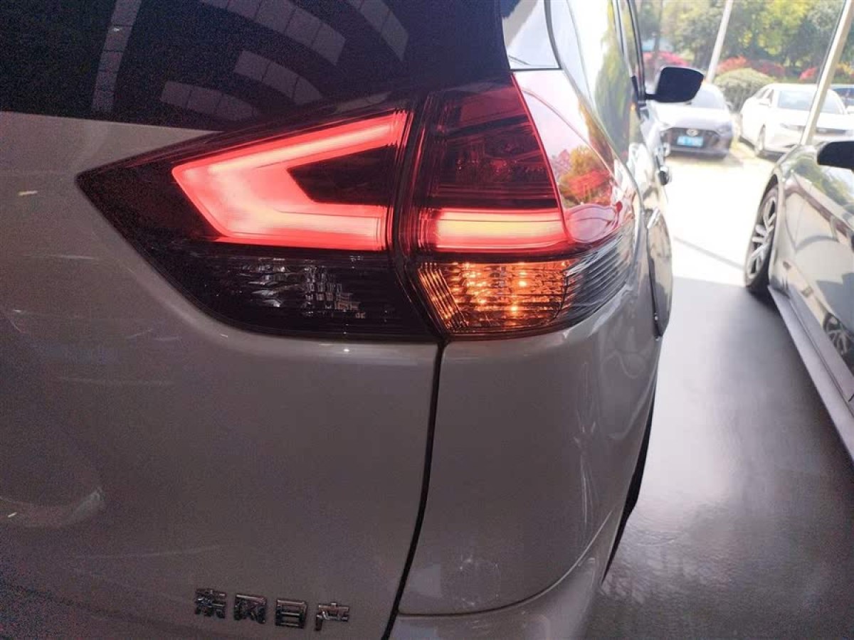 日產(chǎn) 奇駿  2022款 2.0L 兩驅(qū)智聯(lián)舒享版圖片