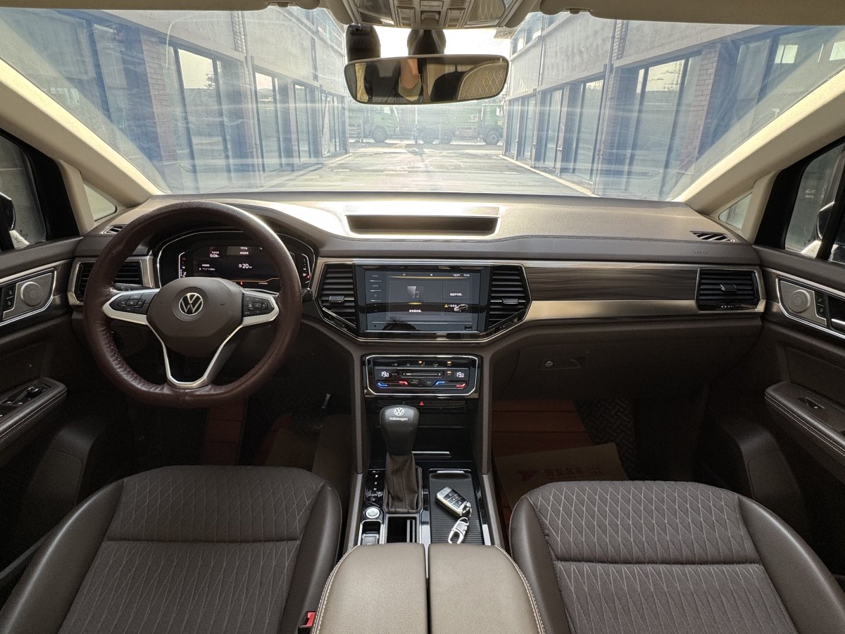 大眾 威然  2023款 改款 330TSI 商務(wù)版圖片