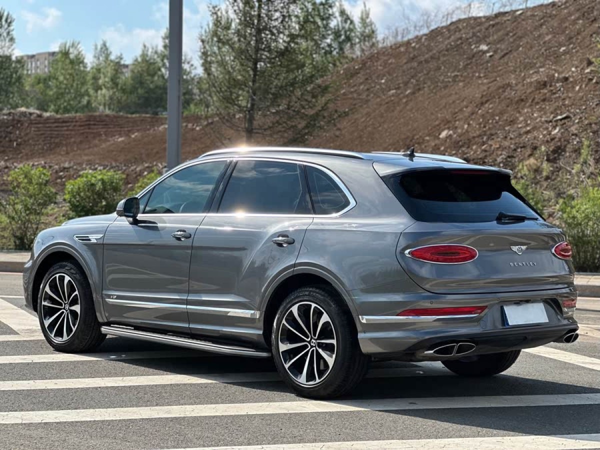 賓利 添越  2021款 4.0T V8圖片