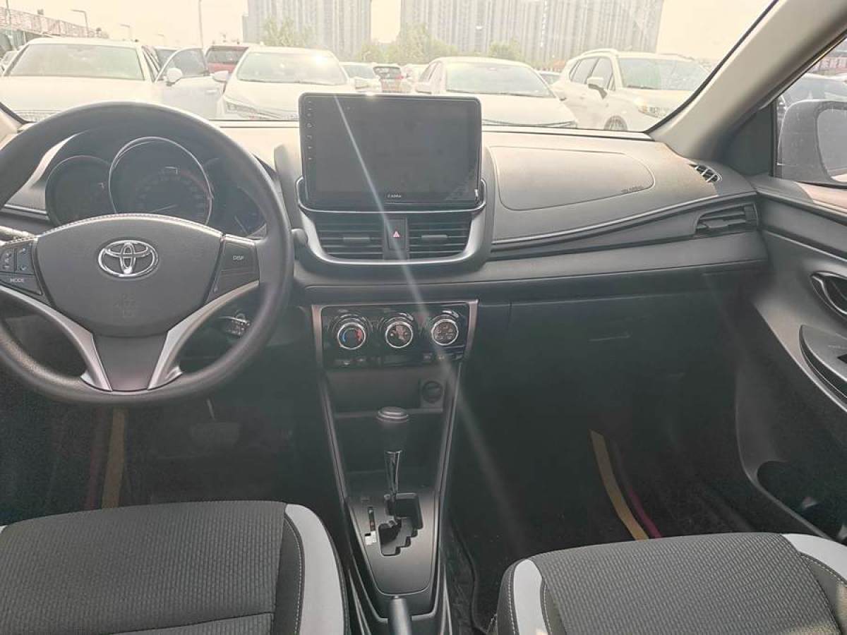 豐田 YARiS L 致炫  2022款 致炫X 1.5L CVT領(lǐng)先PLUS版圖片