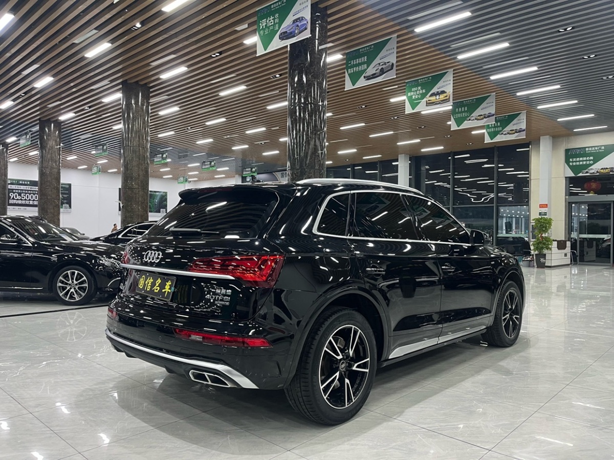 奧迪 奧迪Q5L  2022款 40T 時(shí)尚動(dòng)感型圖片