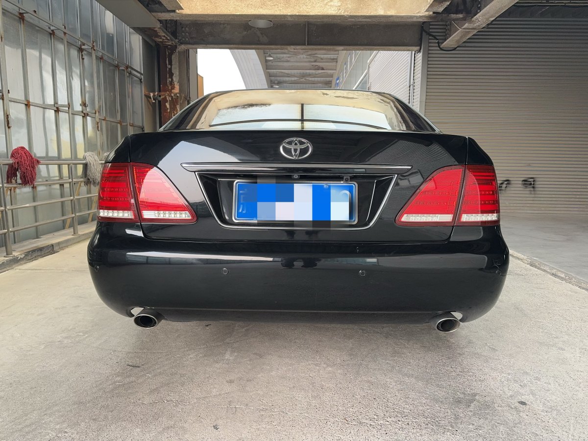 豐田 皇冠  2007款 2.5L Royal 導(dǎo)航版圖片