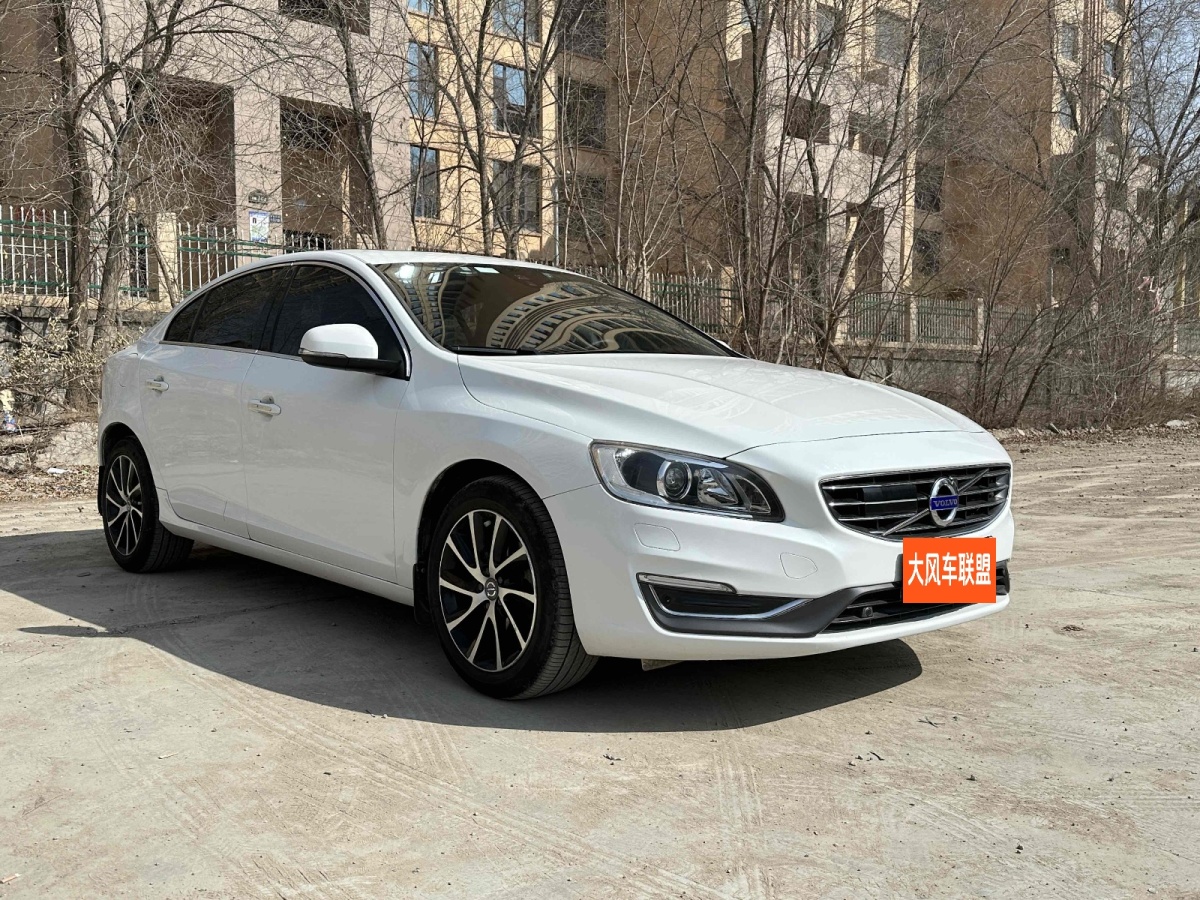 沃爾沃 S60L  2016款 T4 智遠(yuǎn)版圖片