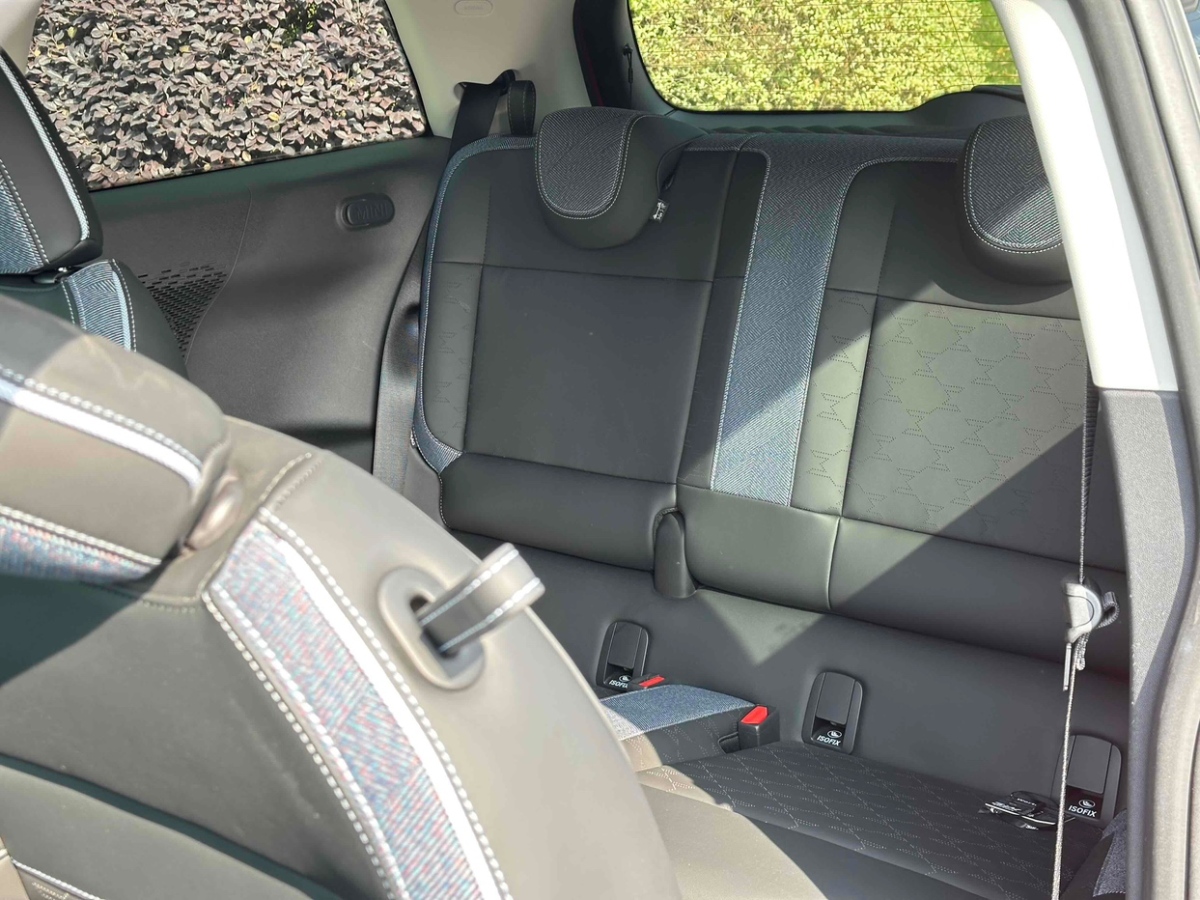 MINI 電動MINI COOPER  2025款 456km COOPER E 經典派圖片