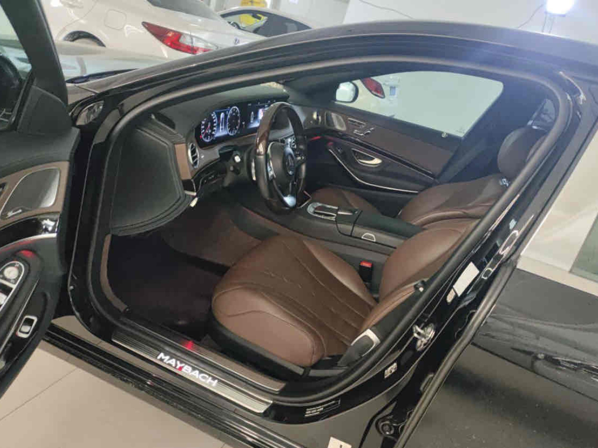 2019年4月奔驰 迈巴赫S级  2019款  改款 S 450 4MATIC