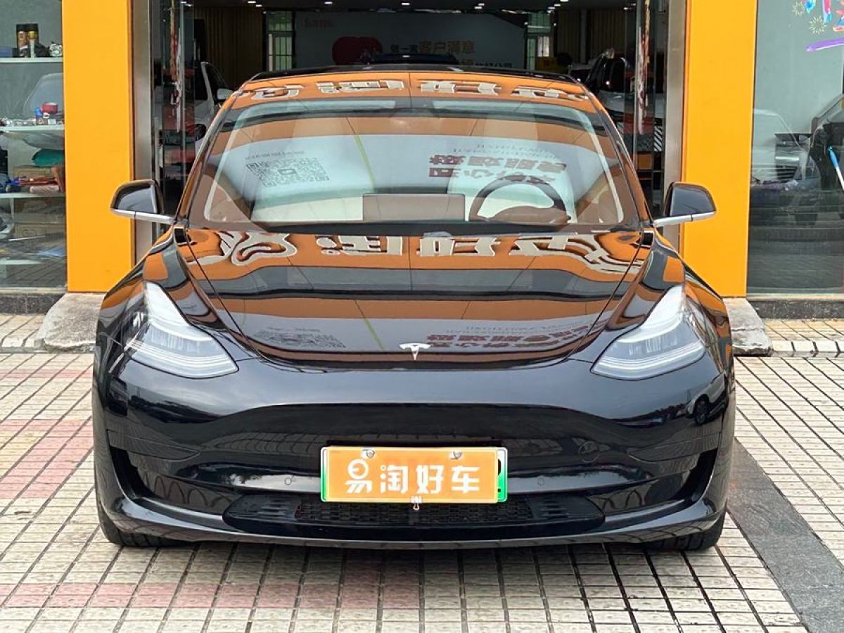 特斯拉 Model 3  2020款 改款 標(biāo)準(zhǔn)續(xù)航后驅(qū)升級版圖片