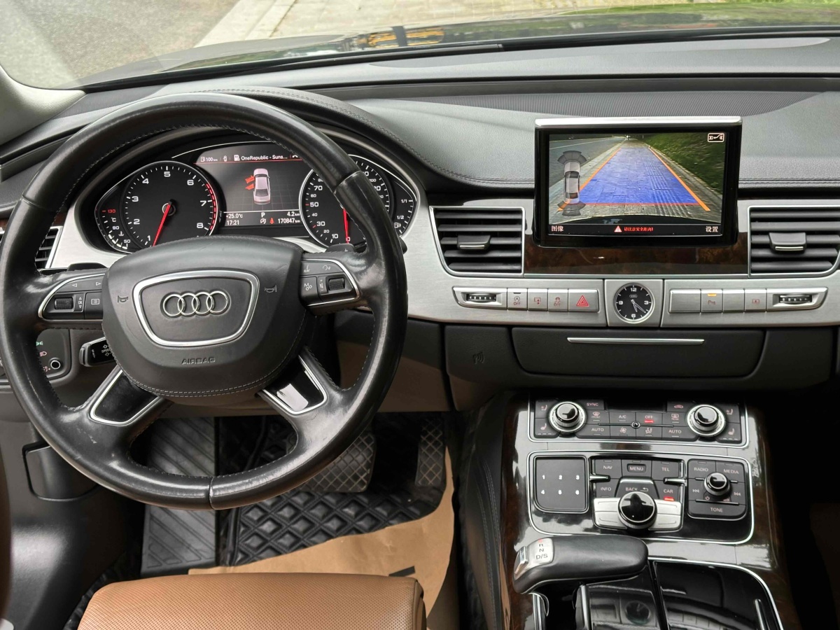 奧迪 奧迪A8  2014款 A8L 45 TFSI quattro豪華型圖片