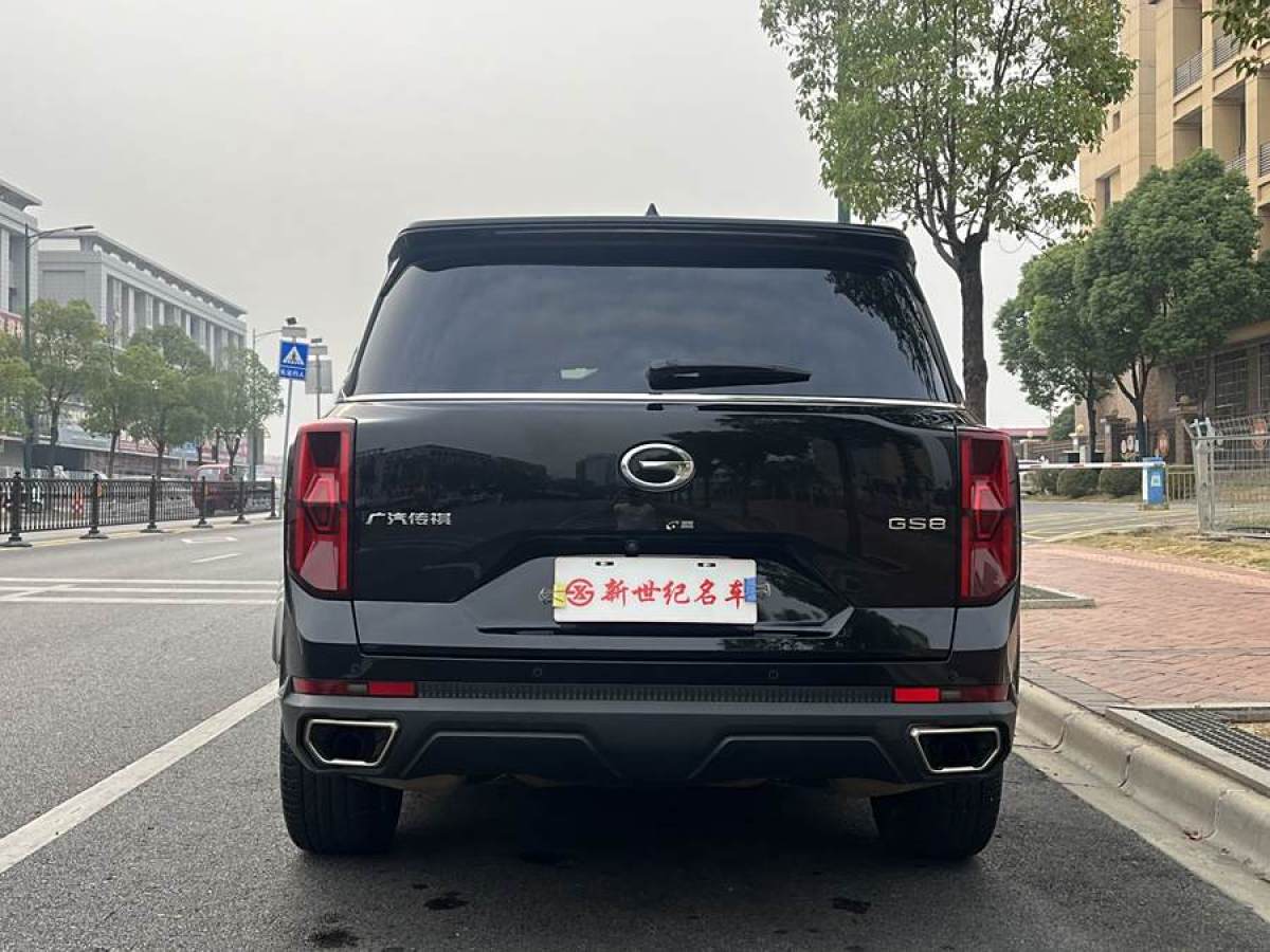 廣汽傳祺 GS8  2022款 領(lǐng)航系列 2.0TGDI 兩驅(qū)尊享版（七座）圖片