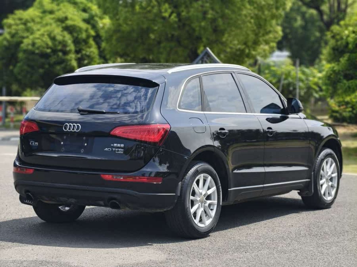 奧迪 奧迪Q5  2013款 40 TFSI 進(jìn)取型圖片