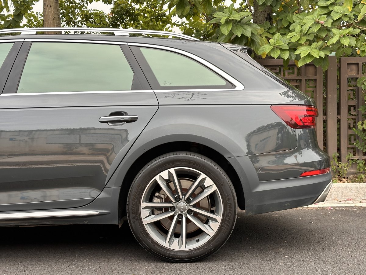 2019年11月奧迪 奧迪A4  2019款 45 TFSI allroad quattro 運動型