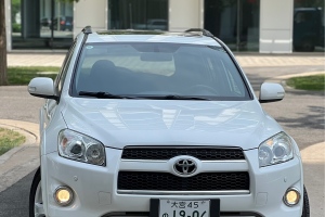 RAV4荣放 丰田 2.4L 自动四驱豪华版