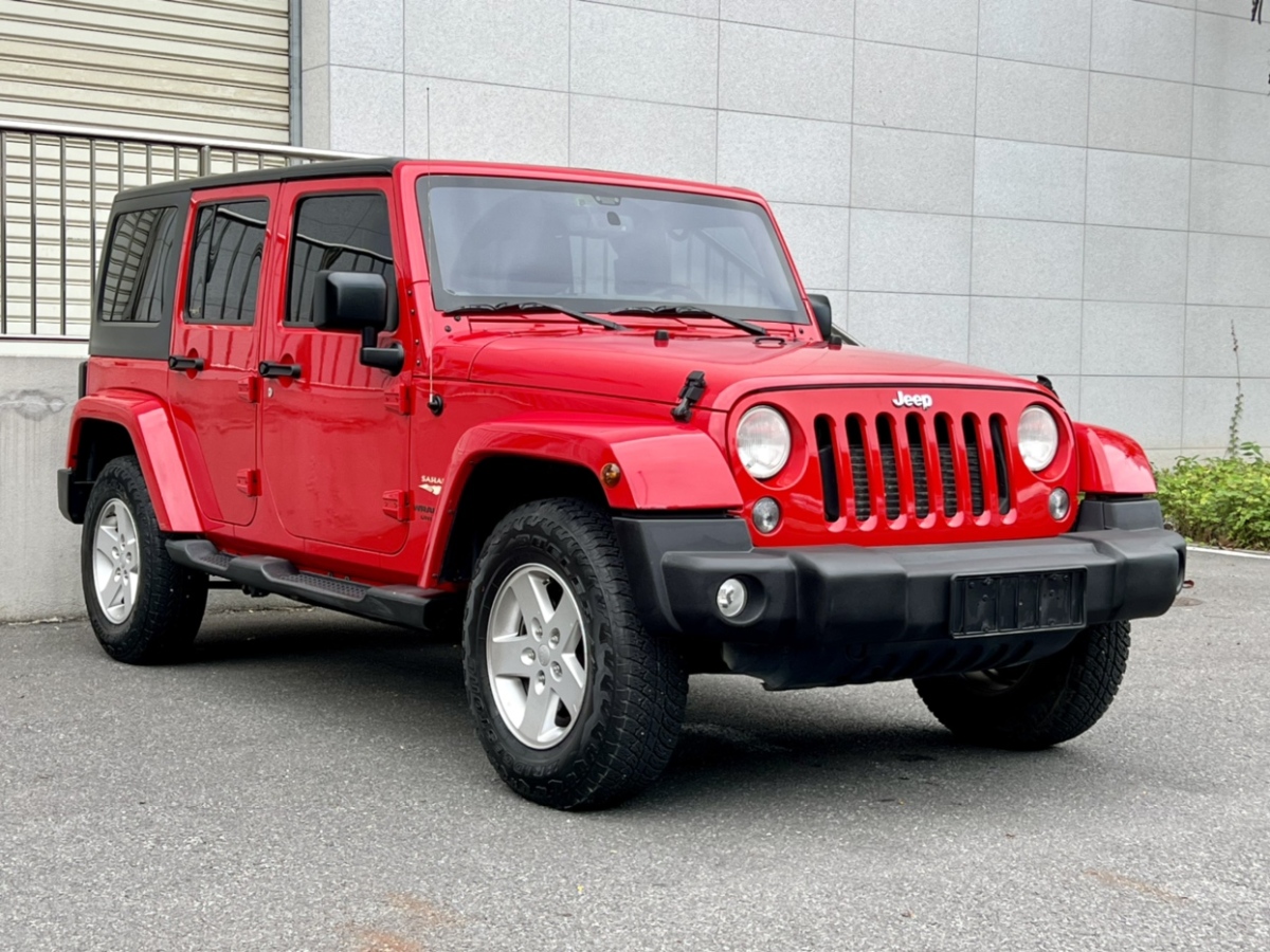 Jeep 牧馬人  2015款 2.8TD Sahara 四門舒享版圖片