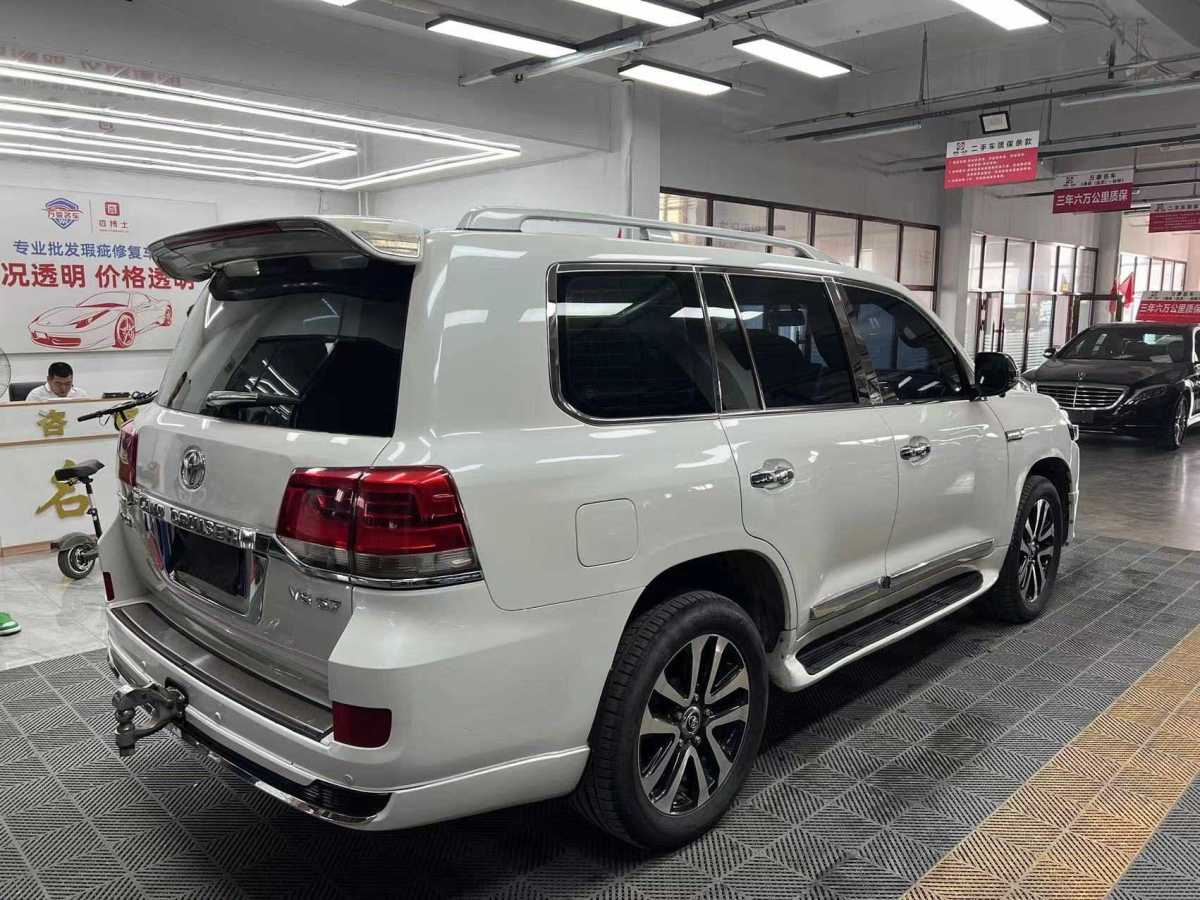 豐田 蘭德酷路澤  2018款 5.7L VX-R 12氣 底升(中東版)圖片